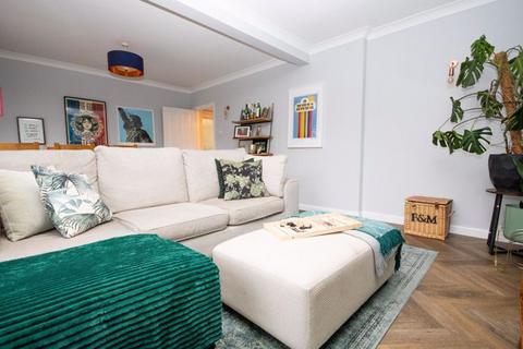 3 bedroom detached house for sale, Princes Way, Hutton, Brentwood CM13