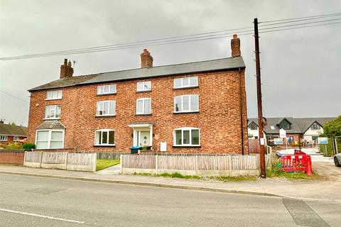 2 bedroom terraced house to rent, Delamere Street, Cheshire CW7