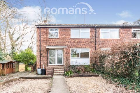 3 bedroom semi-detached house to rent, Twyford Road, Wokingham