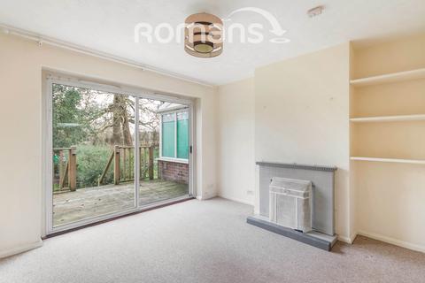 3 bedroom semi-detached house to rent, Twyford Road, Wokingham