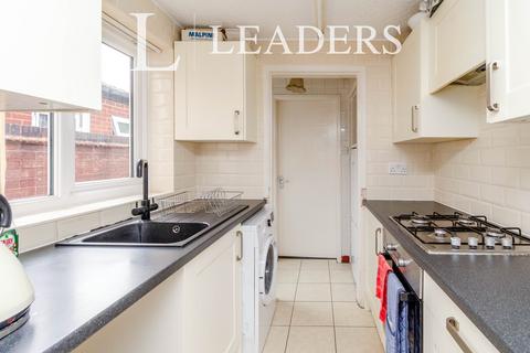 2 bedroom terraced house to rent, Walsingham Street, WS1