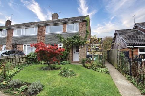 3 bedroom end of terrace house for sale, Mortimer Road, Southampton SO30