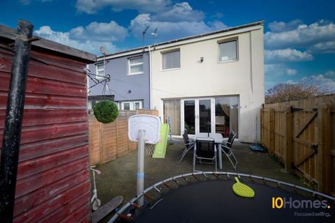 2 bedroom semi-detached house for sale, Dayshield, Newcastle Upon Tyne