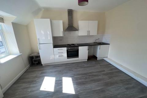 2 bedroom flat to rent, York House, 369 Tudor Road