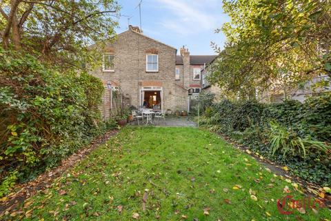 4 bedroom terraced house for sale, Gisburn Road, N8