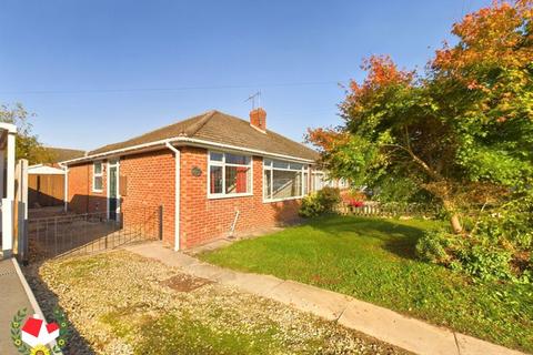 2 bedroom semi-detached bungalow for sale, Hildyard Close, Hardwicke, Gloucester