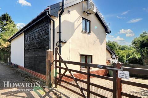 2 bedroom barn conversion for sale, High Road, Needham