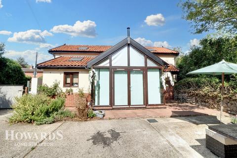 2 bedroom barn conversion for sale, High Road, Needham