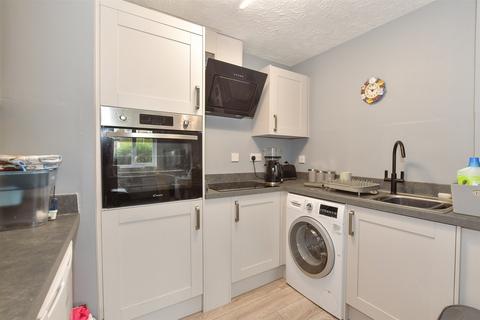 1 bedroom ground floor flat for sale, Station Approach West, Reigate, Surrey