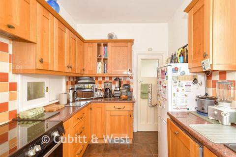 3 bedroom detached house for sale, Portsmouth Road, Horndean, Waterlooville, Hampshire