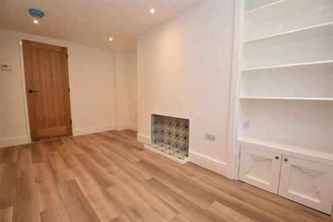 2 bedroom flat to rent, Grosvenor Place, Exeter