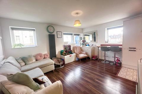 2 bedroom flat for sale, Spital Street, Dartford, Kent, DA1 2DL