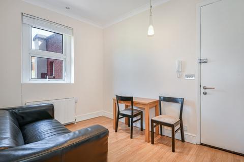 1 bedroom apartment to rent, Farringdon Road, London, EC1R