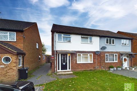 3 bedroom semi-detached house for sale, Woodside Way, Reading, Berkshire, RG2