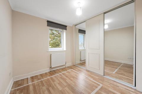 2 bedroom flat to rent, Pollard Road, Morden, SM4 6EB