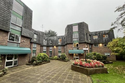 3 bedroom flat for sale, Greenacre Walk, Southgate, N14