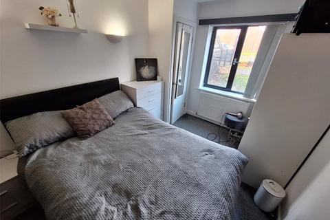 2 bedroom ground floor flat for sale, Upper Parliament Street, Liverpool, Merseyside, L8