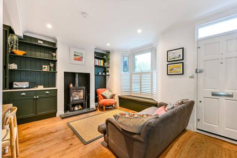 4 bedroom end of terrace house to rent, Eastway, Hackney, London, E9