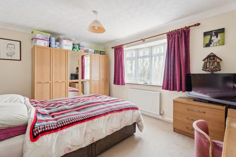 3 bedroom detached house for sale, Wellington Avenue, Princes Risborough HP27