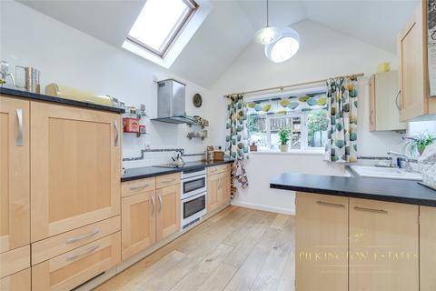 2 Barn Park, Saltash, PL12 6HG