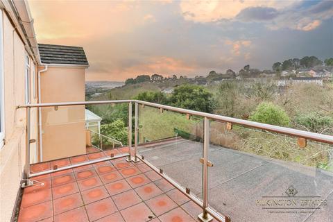 35 Lower Port View, Saltash, PL12 4BY