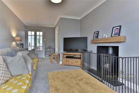 11 Broad Walk, Saltash, PL12 4NT