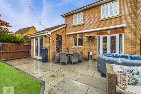 3 bedroom end of terrace house for sale, Willowherb Close, Chatham ME4