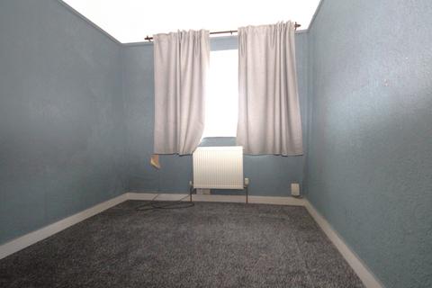 3 bedroom terraced house to rent, West Bromwich B71