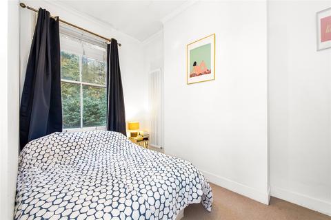 10b Rockmount Road, London, SE19 3ST