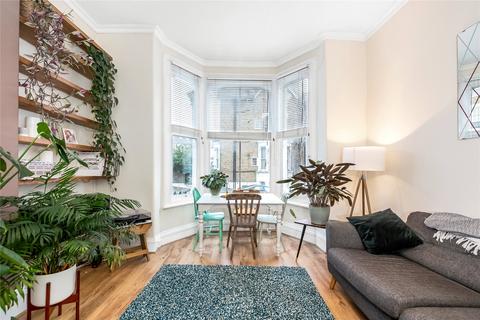 10b Rockmount Road, London, SE19 3ST