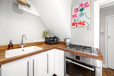 10b Rockmount Road, London, SE19 3ST