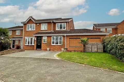 4 bedroom detached house for sale, Wakehurst Drive, East Hunsbury, Northampton NN4