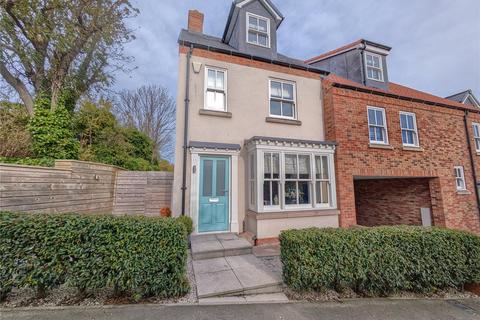 3 bedroom end of terrace house to rent, Aislaby Road, Eaglescliffe