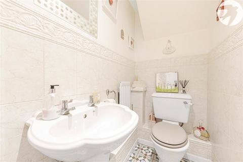 4 bedroom terraced house for sale, Warwick Way, Dartford, Kent, DA1