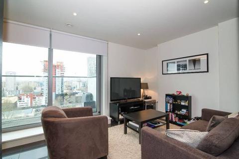 Studio to rent, Pan Peninsula Square, London E14