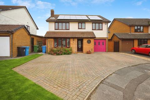 5 bedroom detached house for sale, Georgina Close, Poole BH12