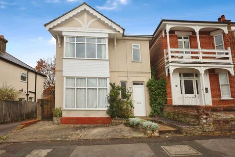 29 Abbott Road, Bournemouth, BH9 1EU