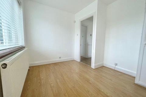 2 bedroom maisonette to rent, Ingleborough Street, Brixton, SW9 0DL