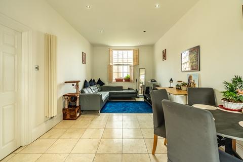 2 bedroom apartment for sale, Royal Drive, London N11