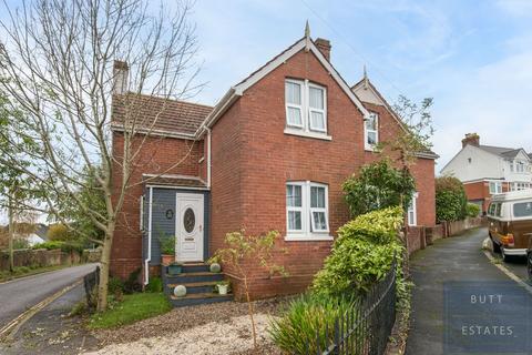 37 Sylvan Road, Exeter, EX4 6EY