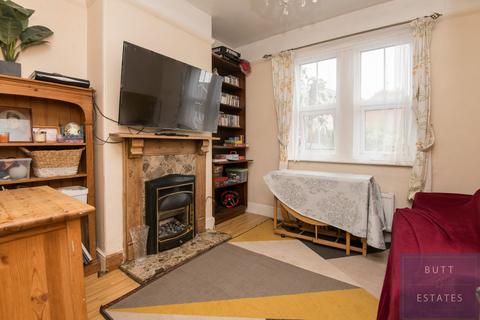 37 Sylvan Road, Exeter, EX4 6EY