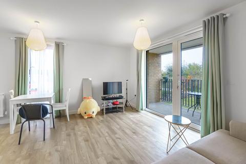 2 bedroom apartment for sale, Osprey Drive, Trumpington, CB2