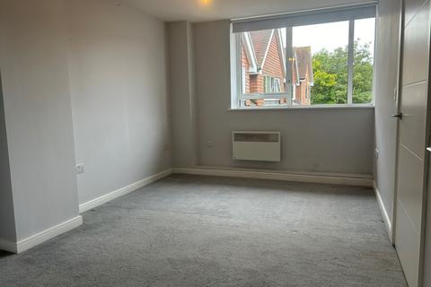 1 bedroom house to rent, Basingstoke Road, Reading RG7