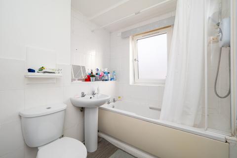 undefined, Burnell Road, Surrey SM1