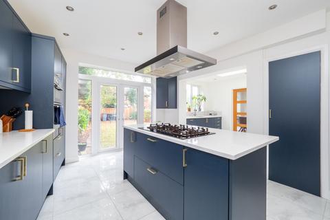20 Ashleigh Gardens, Sutton, SM1 3EN
