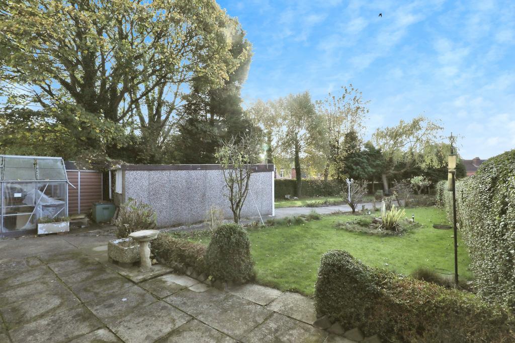 Anston Avenue, Sheffield S26 3 bed semidetached house for sale £180,000