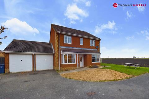 4 bedroom detached house for sale, Drovers Close, Huntingdon PE26