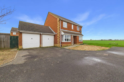 4 bedroom detached house for sale, Drovers Close, Huntingdon PE26