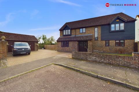 4 bedroom detached house for sale, Thatcher Stanfords Close, Royston SG8