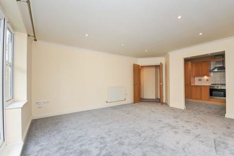 2 bedroom flat to rent, Beckenham Grove, Bromley BR2